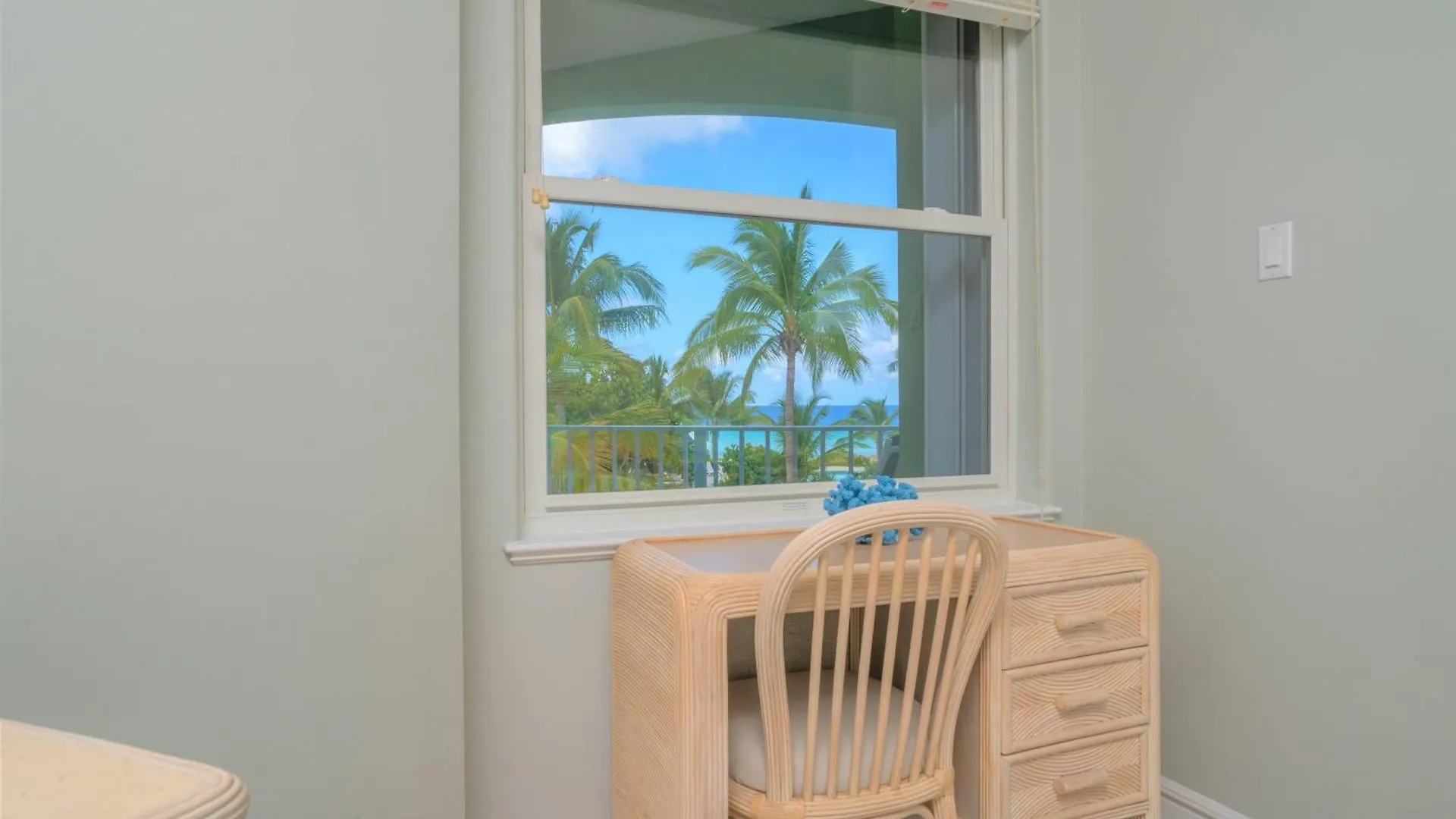 On The Bay Apartman North Side